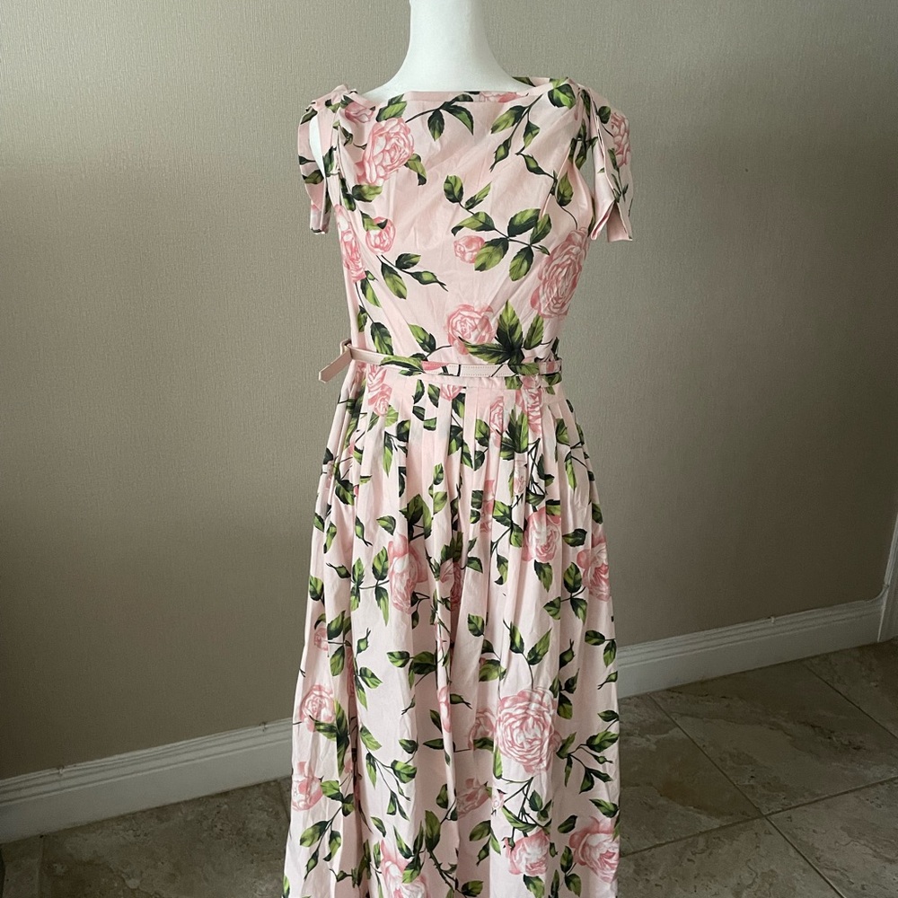 Oscar de la Renta Pink and Green Floral Design